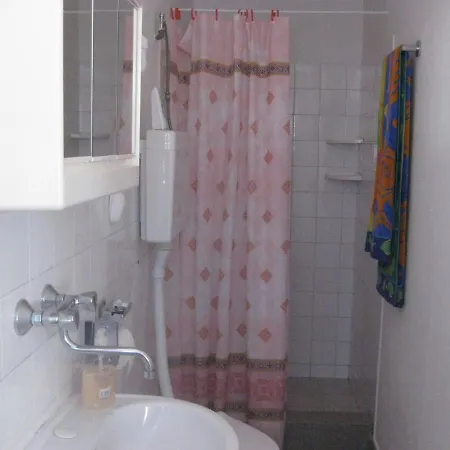 Nyaraló Holiday Veseli *